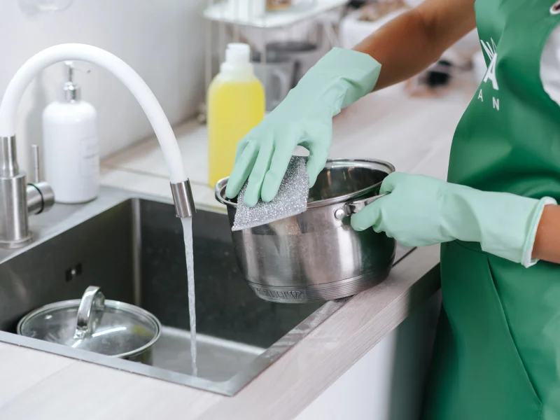 Химчистка мягкой мебели с выездом на дом в Симферополе